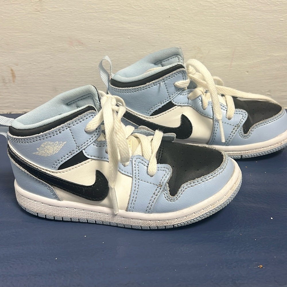 Nike Air Jordan’s size 9C